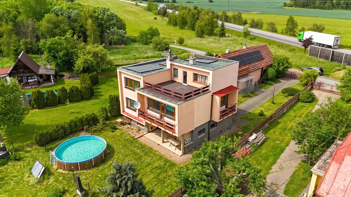 Prodej vícegeneračního domu 250 m², pozemek 1309 m²